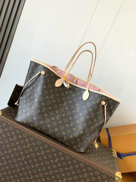 Picture of Louis Vuitton Handbags _SKUfw232395102fw